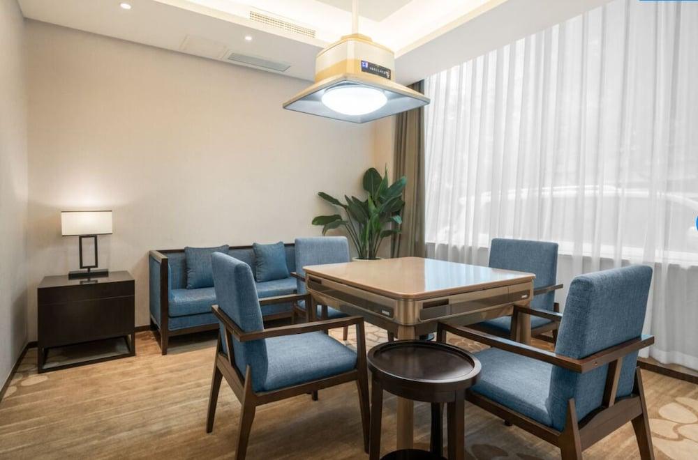 Minshan Lhasa Grand Hotel Chengdu Eksteriør billede