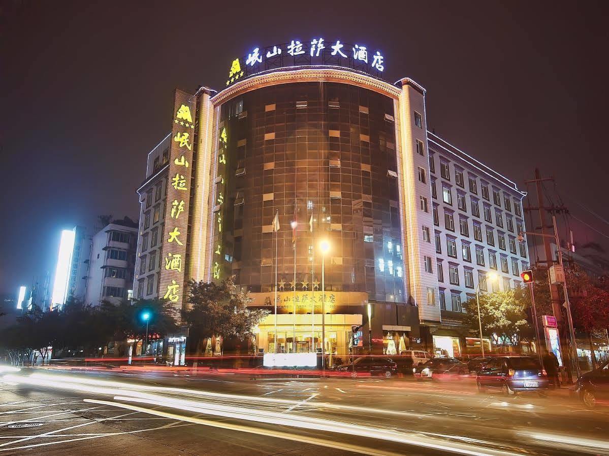 Minshan Lhasa Grand Hotel Chengdu Eksteriør billede